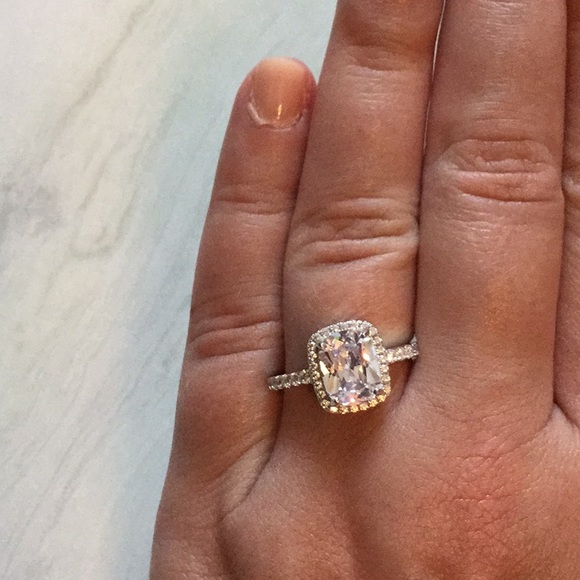 18K White Gold Filled Created Sapphire 💍Ring - Picture 5 of 9